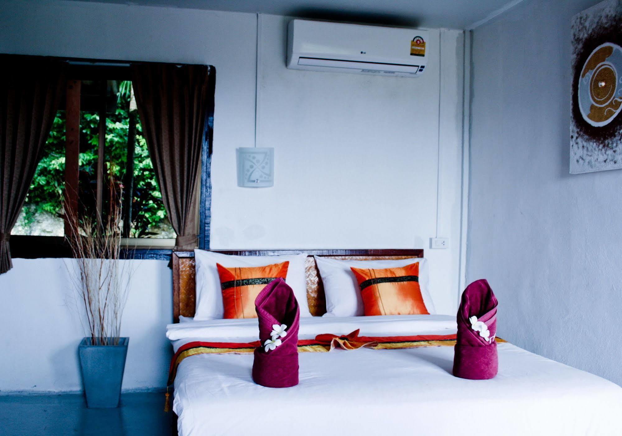 Lanta Halabala Resort Ko Lanta Dış mekan fotoğraf