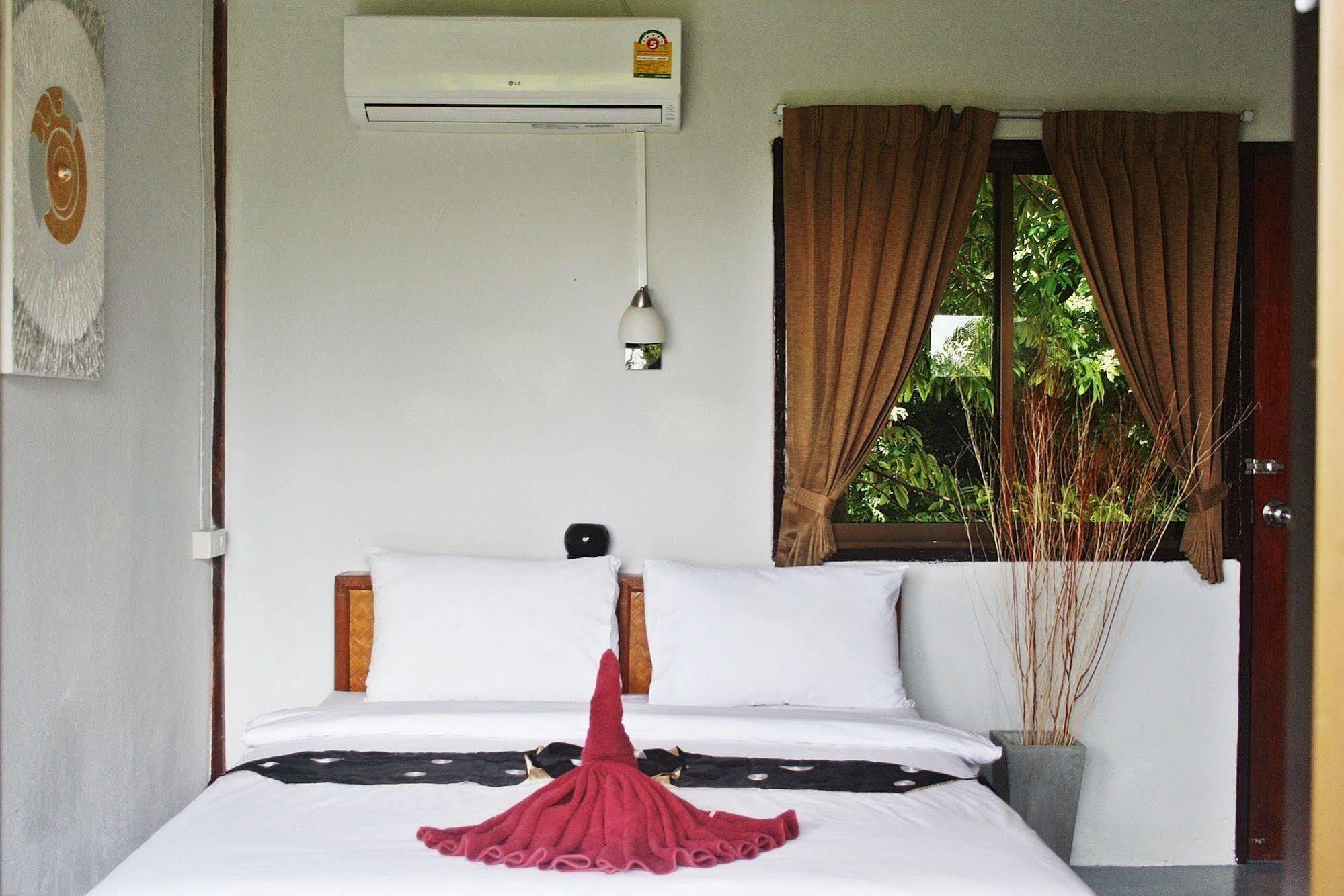 Lanta Halabala Resort Ko Lanta Dış mekan fotoğraf